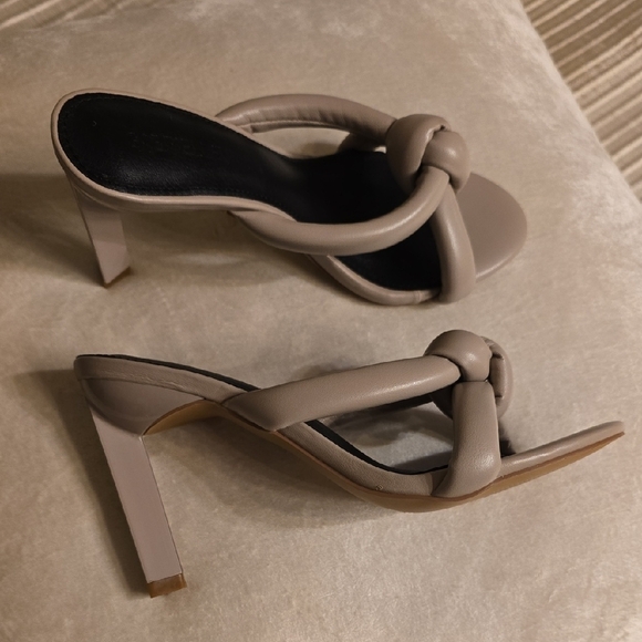 GABRIELLEUNION Tan Heeled Mules with Architectural V-Cut - Picture 3 of 11